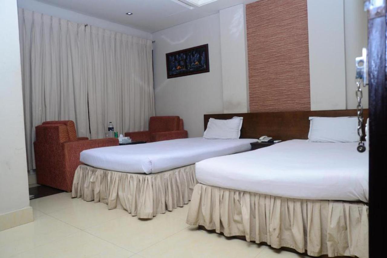 Hotel Royal Living Hotel & Suites Chittagong Eksteriør billede